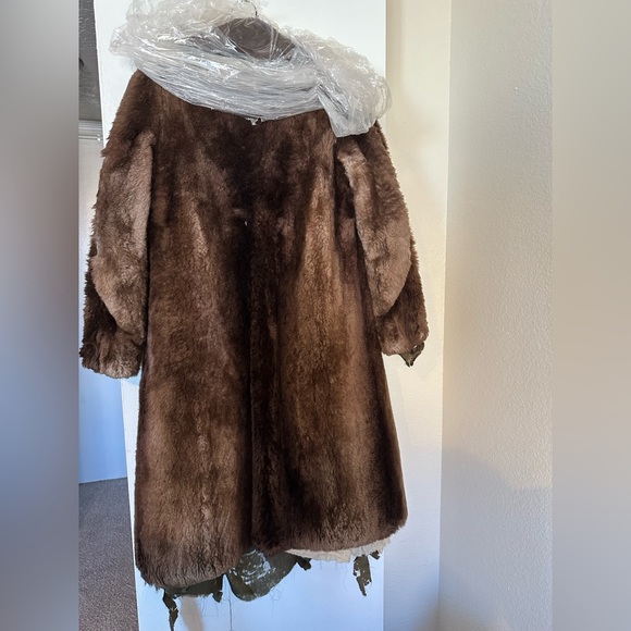 Vintage Fur Coats - Picture 7 of 9